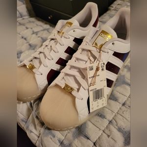 Adidas superstar mens size 8.5 crimson and white.